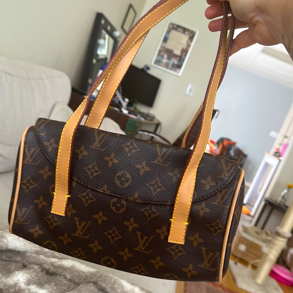 Authentic Louis Vuitton Monogram Sonatine M51902 w/ cream interior - Picture 3 of 5